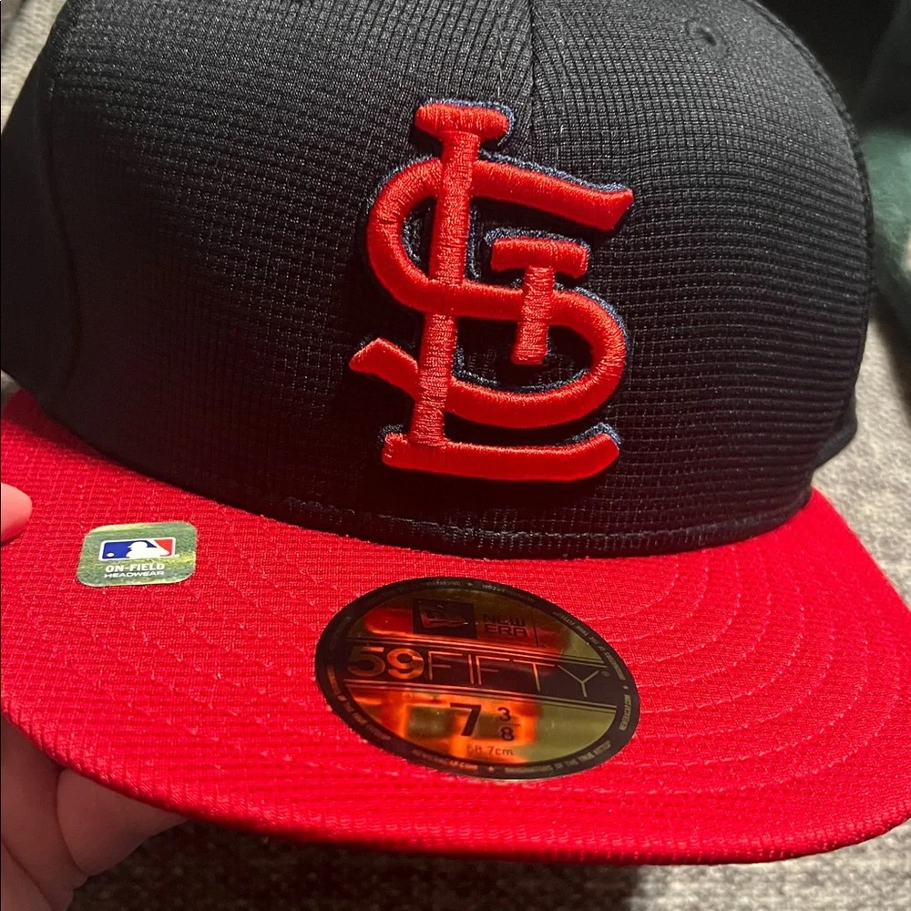 NWT Men's St. Louis Cardinals New Era Navy Low Profile 59FIFTY Fitted Hat-7 3/8